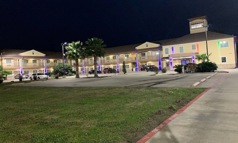 Hotel Downtowner Inns