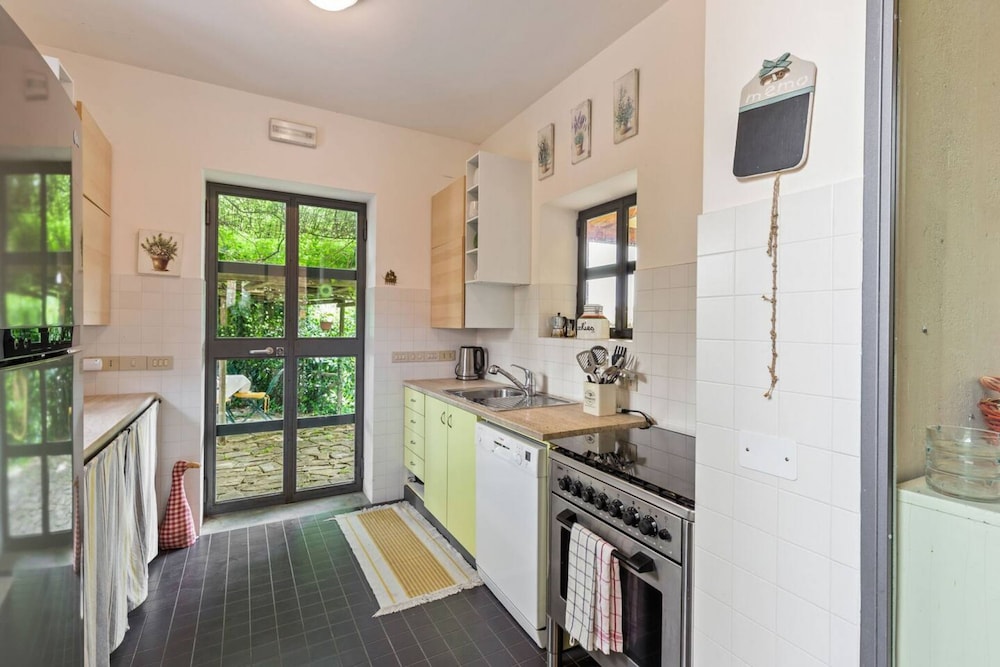 Big Historic Private Villa With Pool and Garden