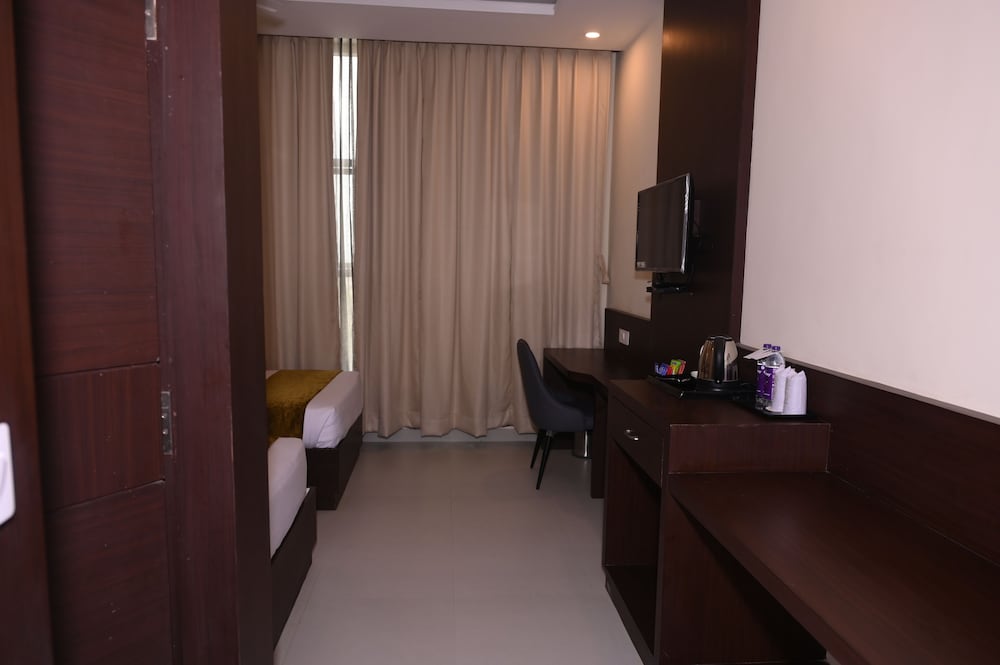 HOTEL MAHIKA
