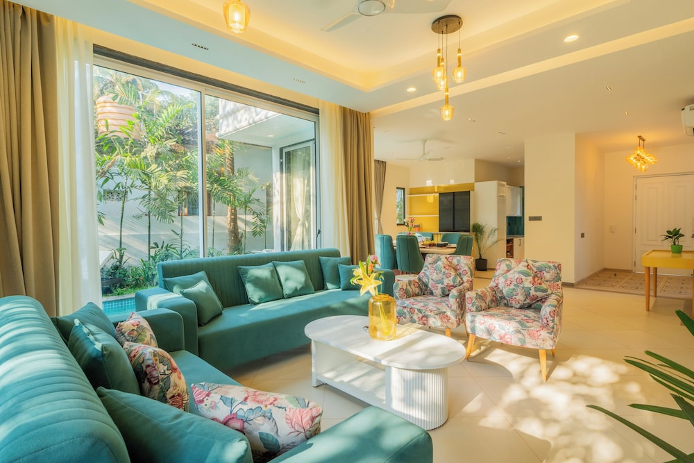 ELIVAAS Laguna Camellia | Luxe 4 BHK Villa Near Popular Beaches with Private Pool