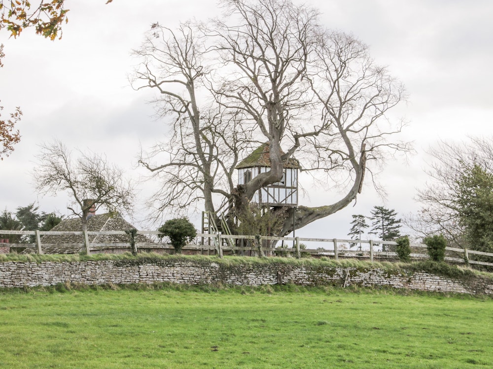 Tree House Barn