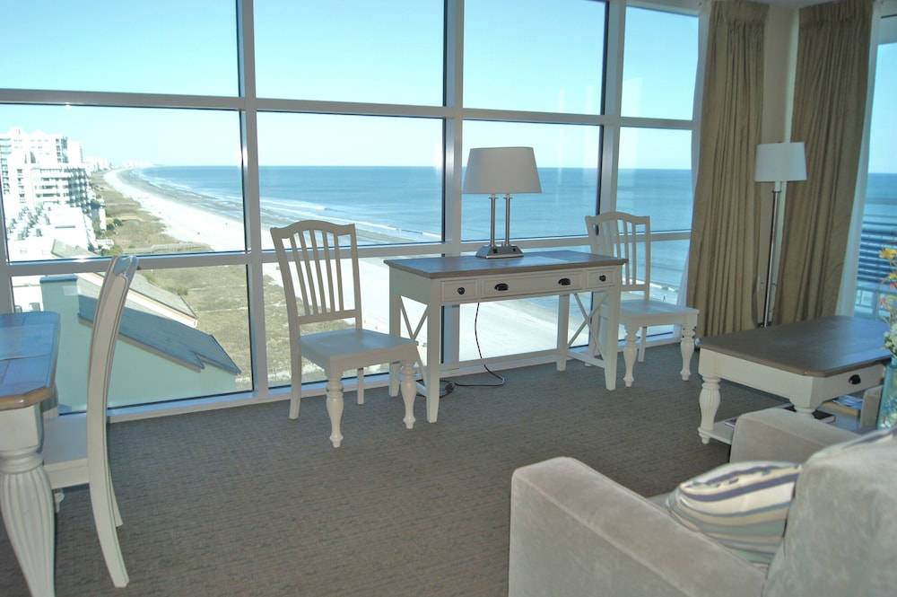 Seaside Resort 1003