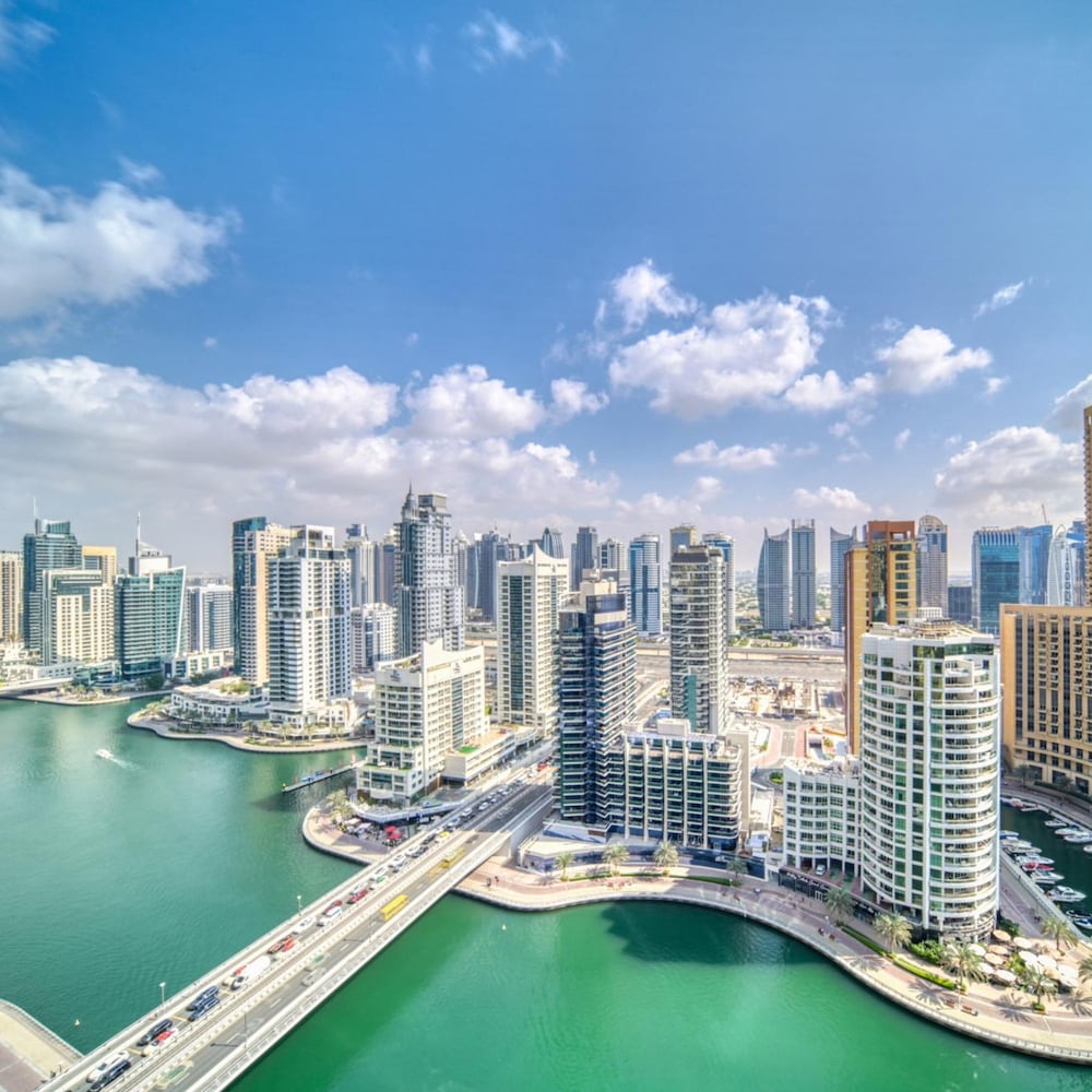 Premium 2BR Apt w Marina Views