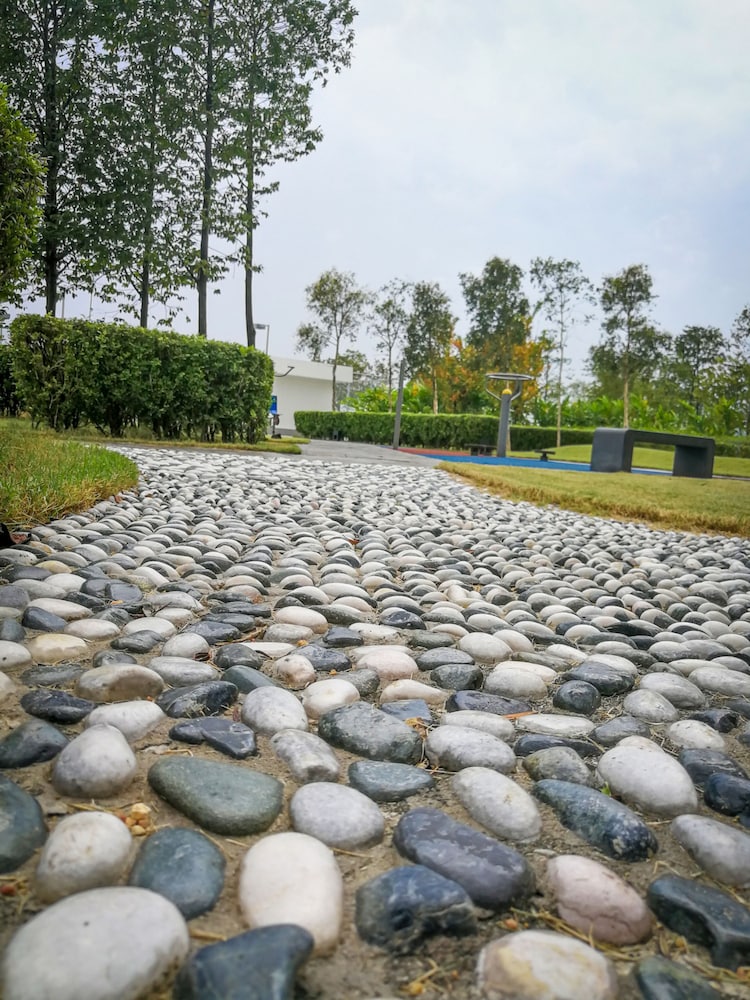 GT Home Encorp Strand Residence photo 7