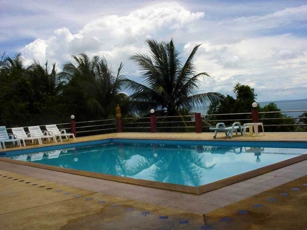 Golden Hill Resort