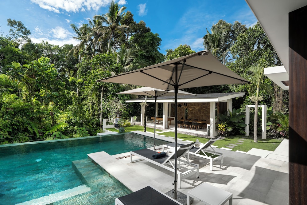 Villa Aikyam