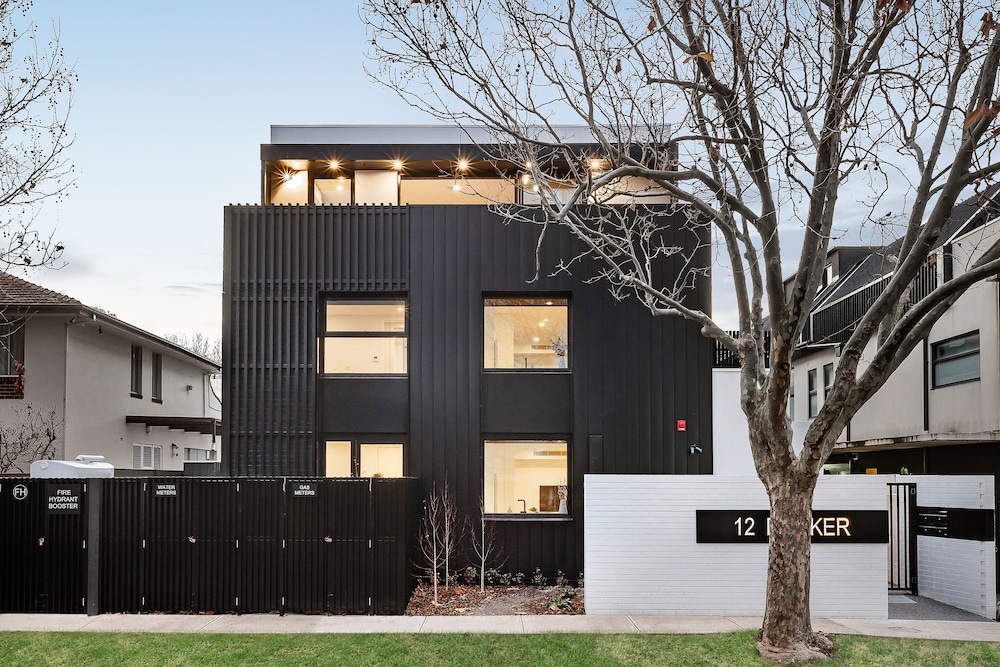 Docker St Elwood Apartments by UrbanRest