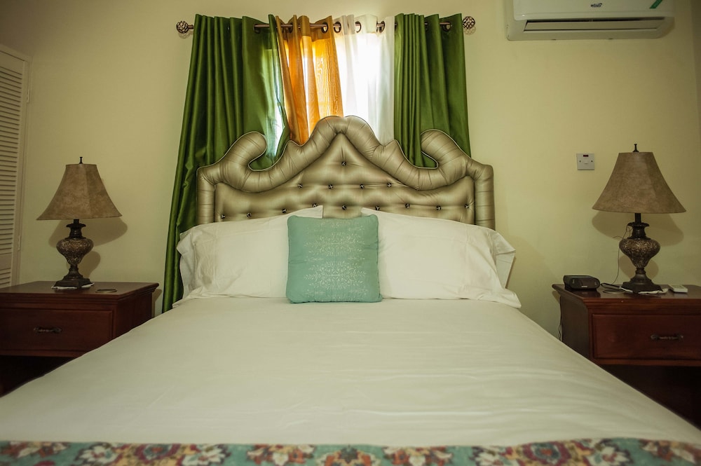 Pearl Island Cottage at Draxhall Country Club