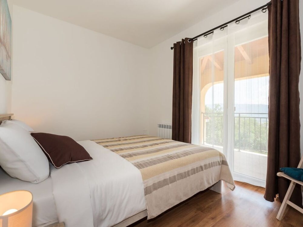 Cosy Apartment in Potpican view 5