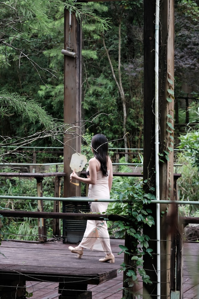 Miyue Shenzhen Tianlu Secret Wild Wizard Holiday Hotel