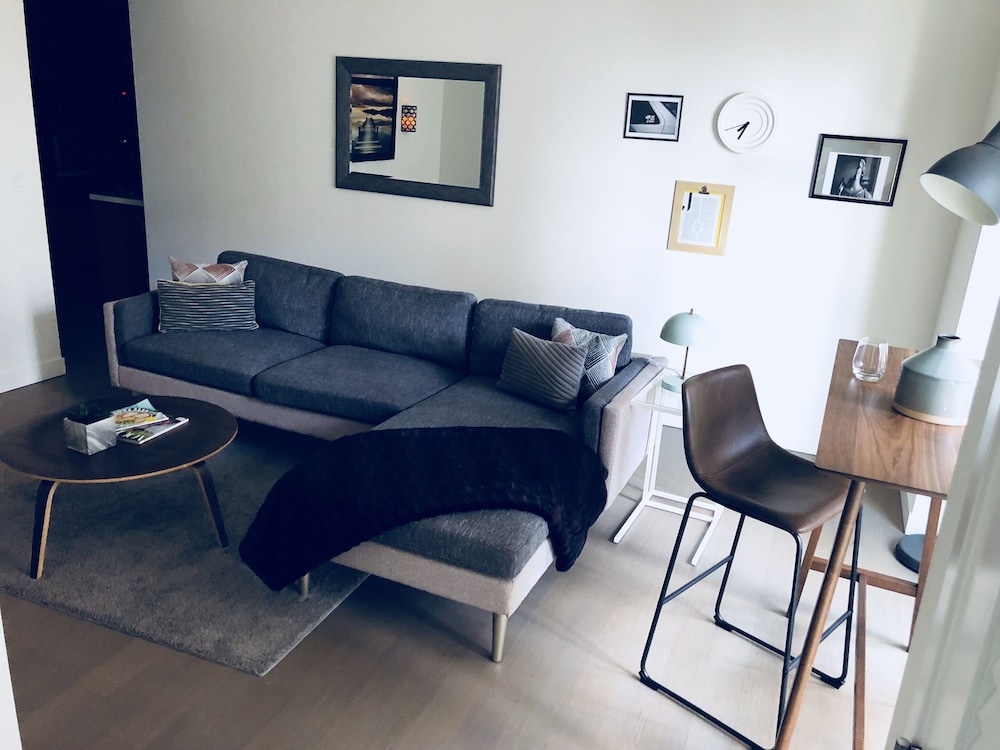 New Lyfe Finest Luxury Apartment