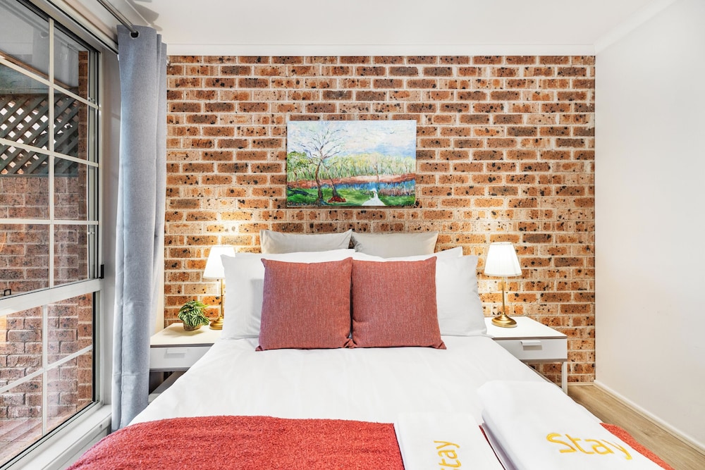 StayAU Cozy 3BR Suburban Ingleburn