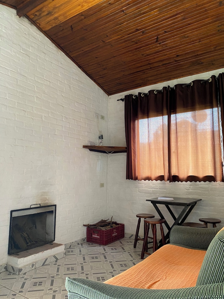 Acalanto Inn