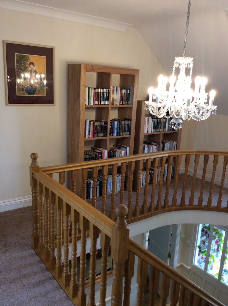Edencrest Bed & Breakfast