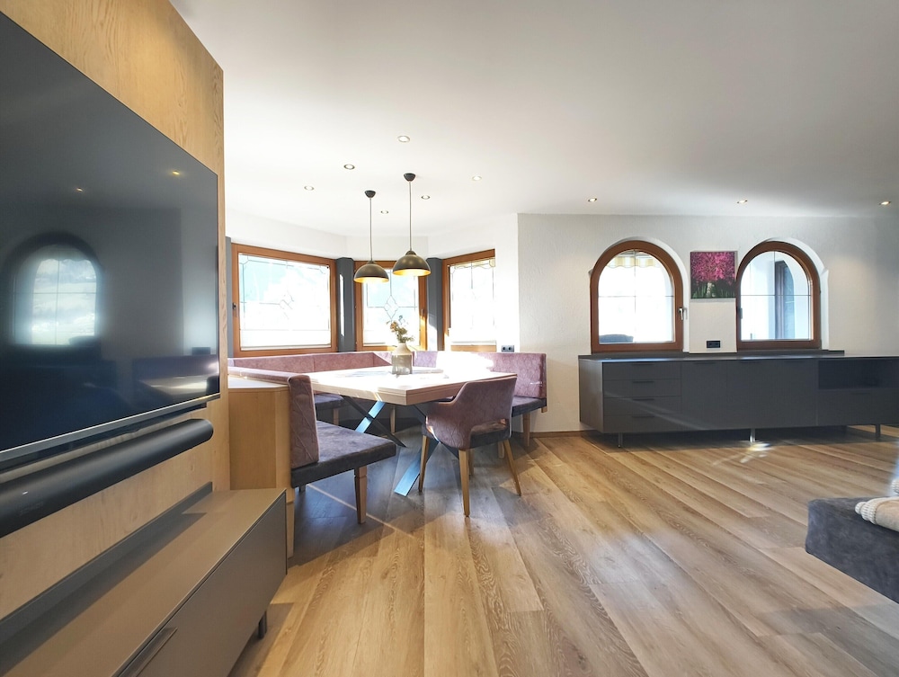 Exclusive Apartment With Garden and Whirlpool