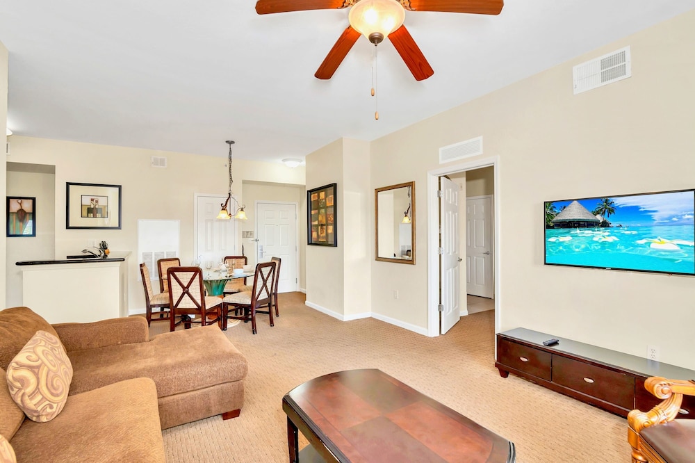 Upstay Family Condo at Resort w Spa and Piratepool