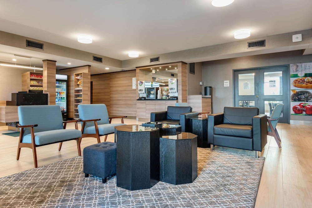 Toronto Vacations - Quality Inn  Suites - Property Image 2