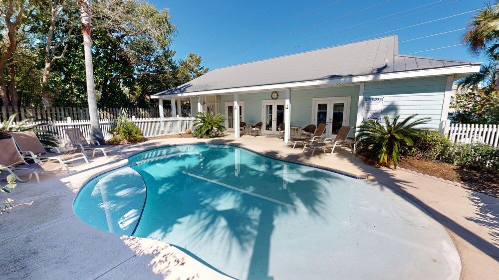 1 Cozy Cove 3 Bedroom Home