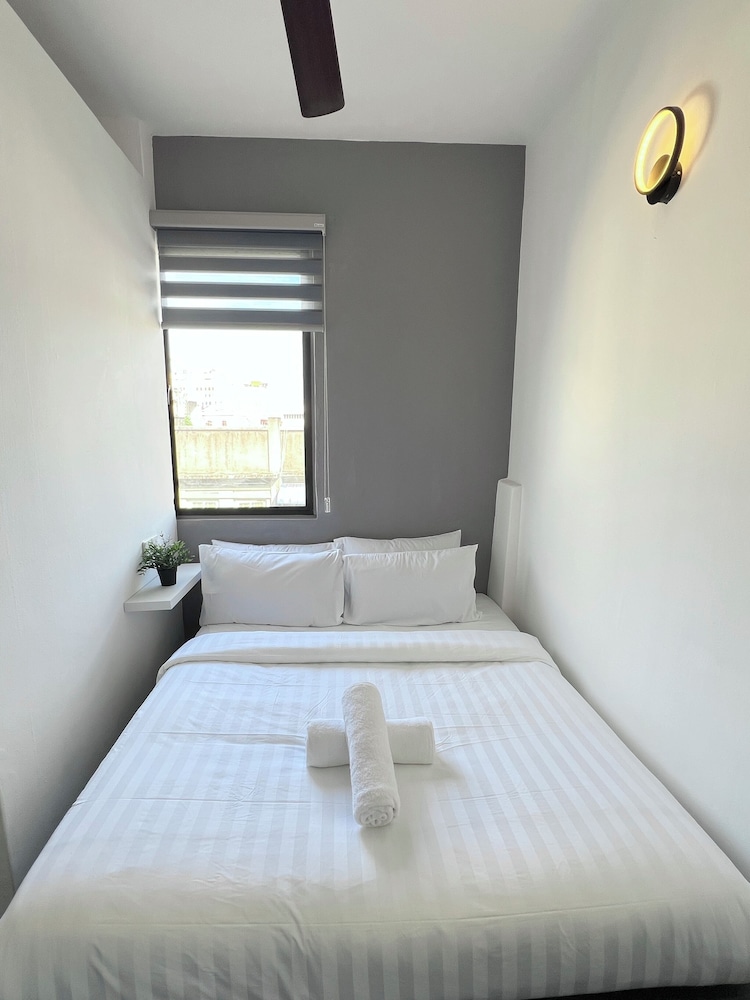 Quee Hotel