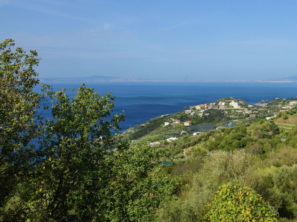 Mansion in Sorrento Near Marina Grande Beach view 3