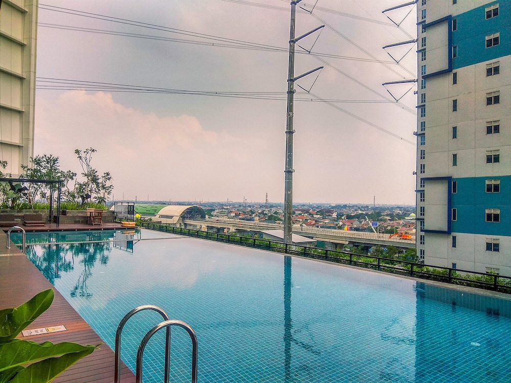 Comfort And Simply Look Studio Lrt City Bekasi Apartment