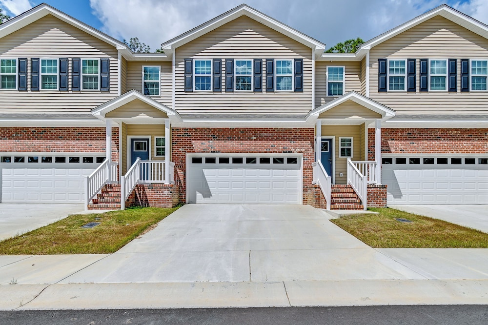 Aberdeen Golf Getaway: Private Deck & Views! view 3