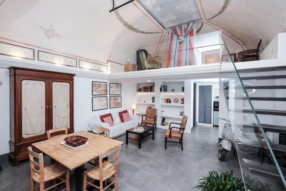 Vespa Studio Loft Trastevere