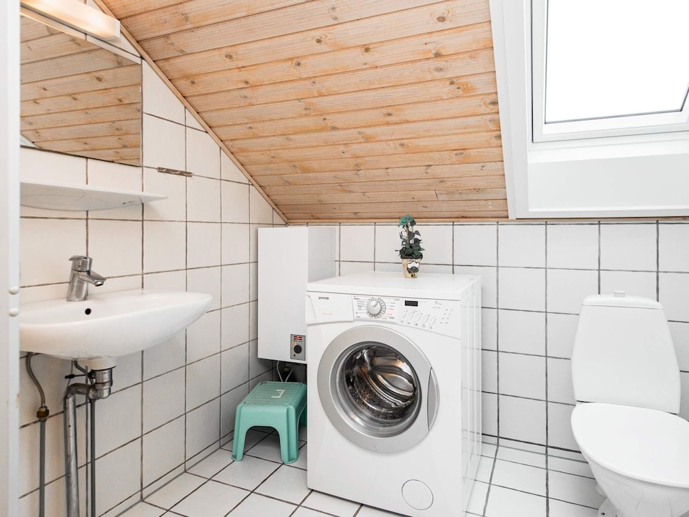 6 Person Holiday Home in Romo view 5