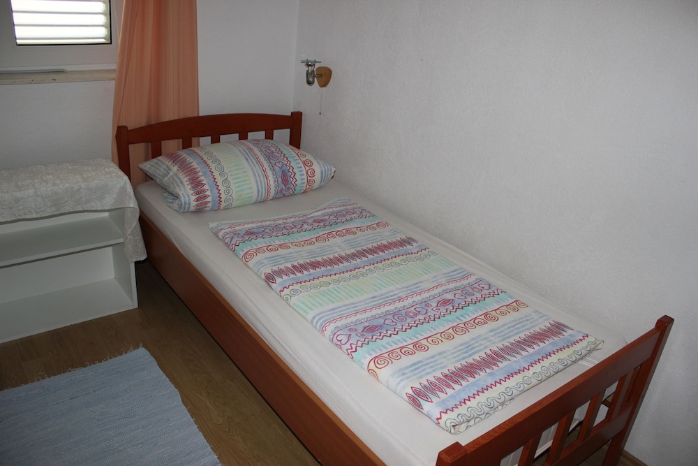 Welcome to Apartments 4 Dolphins, Rogoznica, Croatia view 2