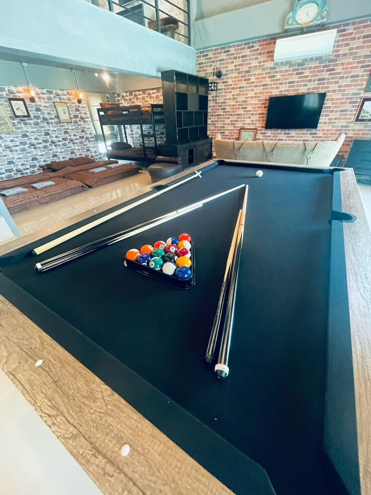 Level TRI pool villa Sattahip