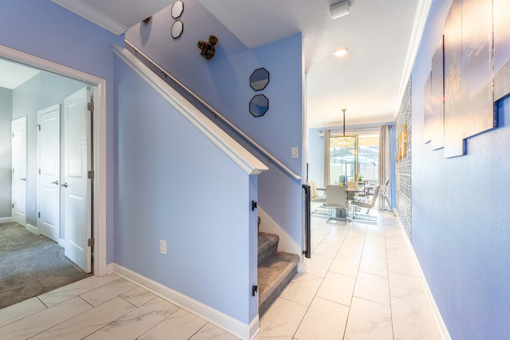 Private Disney Oasis With Pool Hot Tub Ps5 and Modern Amenities