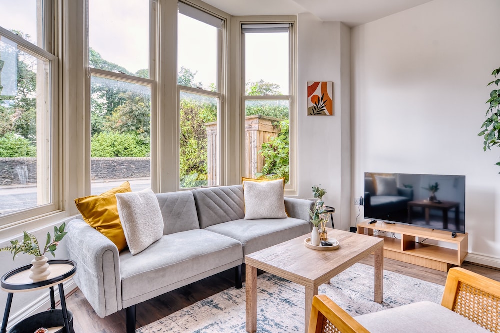 Stunning 2 Bed by the City Centre & Bute Park