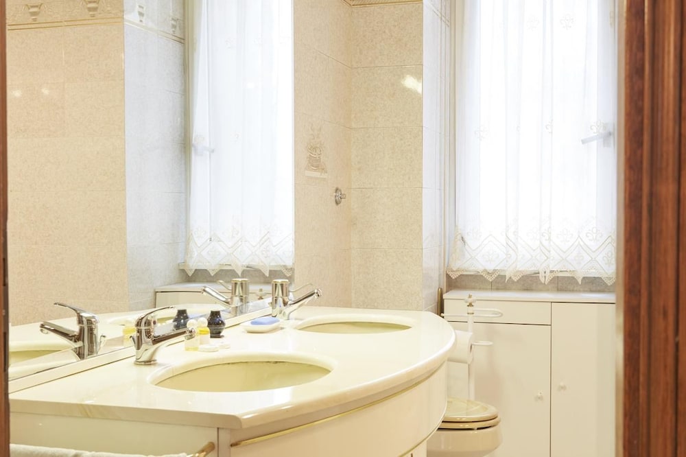 Flaminio & Popolo Large Apartment