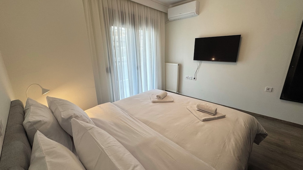 Icon Apartments