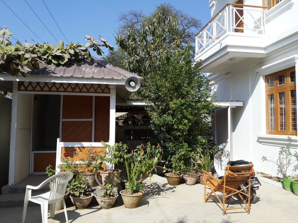 Ma Ma Guest House