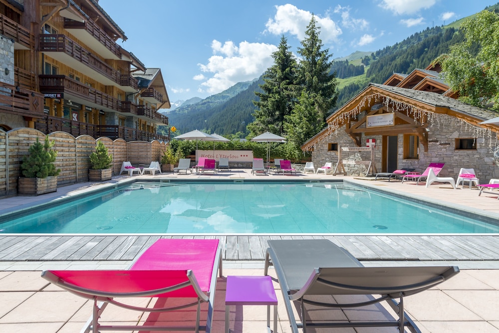 Les Allues Vacations - Hotel L'Eterlou - Property Image 1