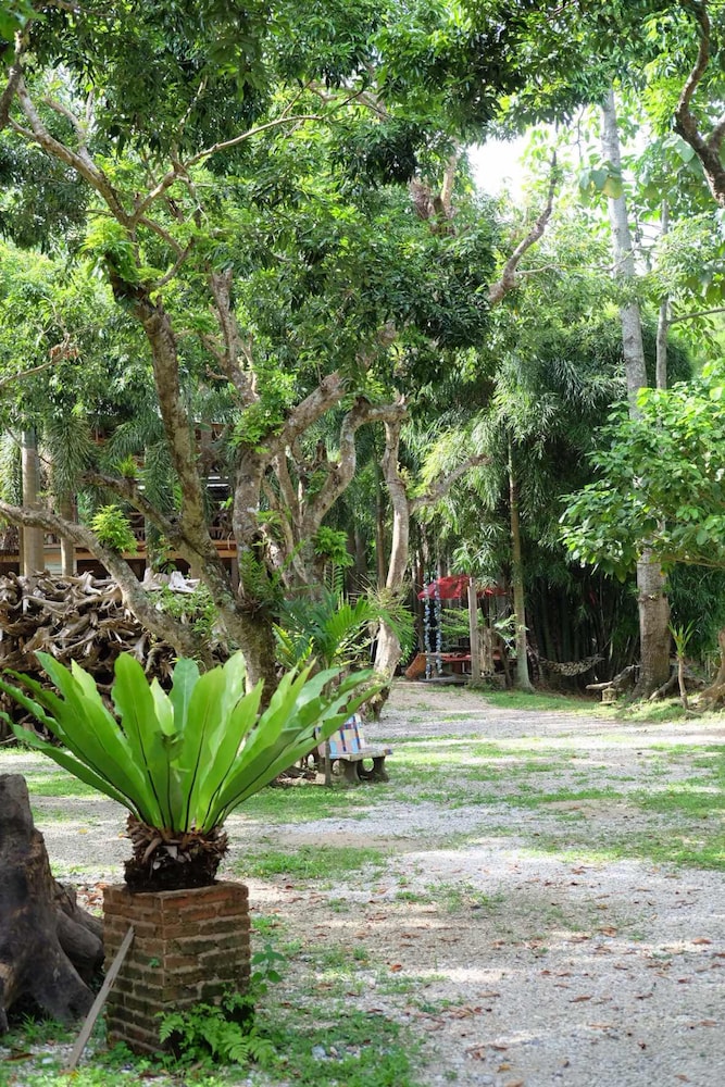 Baan Suan Auy Kham
