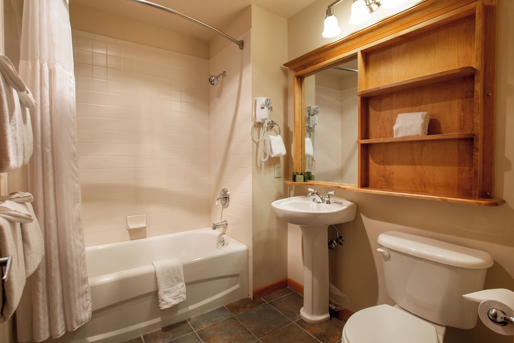 Winter Park Resort Lodging - Zephyr Mountain Condos