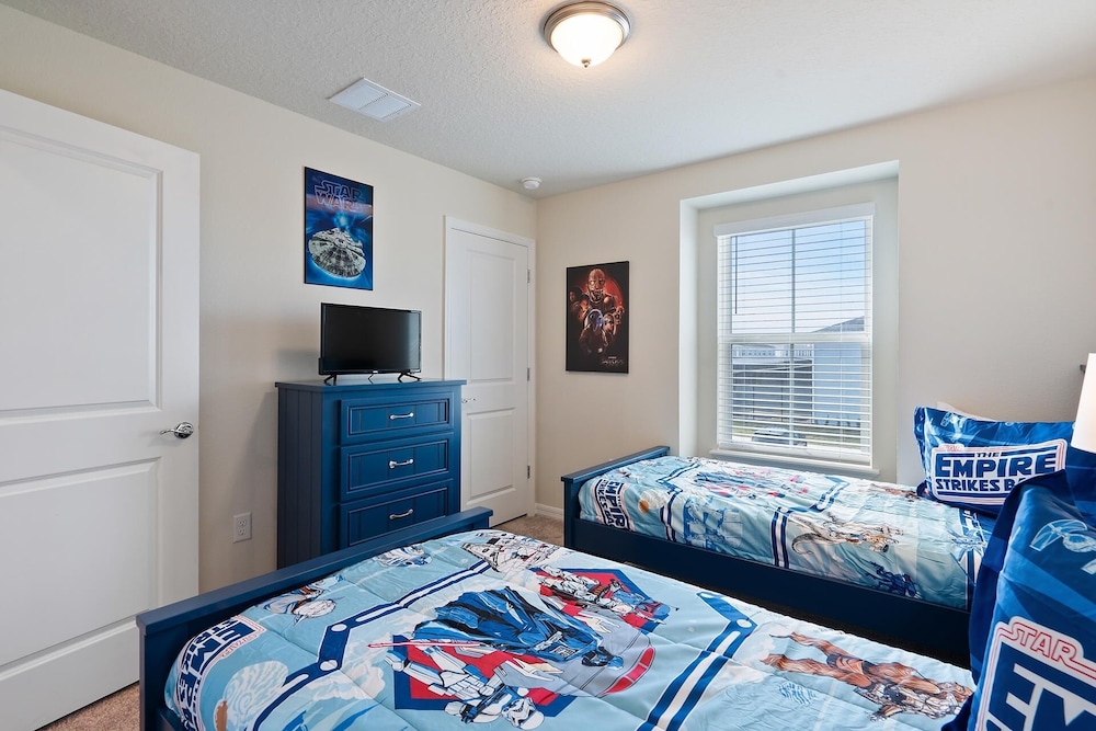Windsor Cay Resort 5 Bedroom Townhome with Pool 5 Townhouse