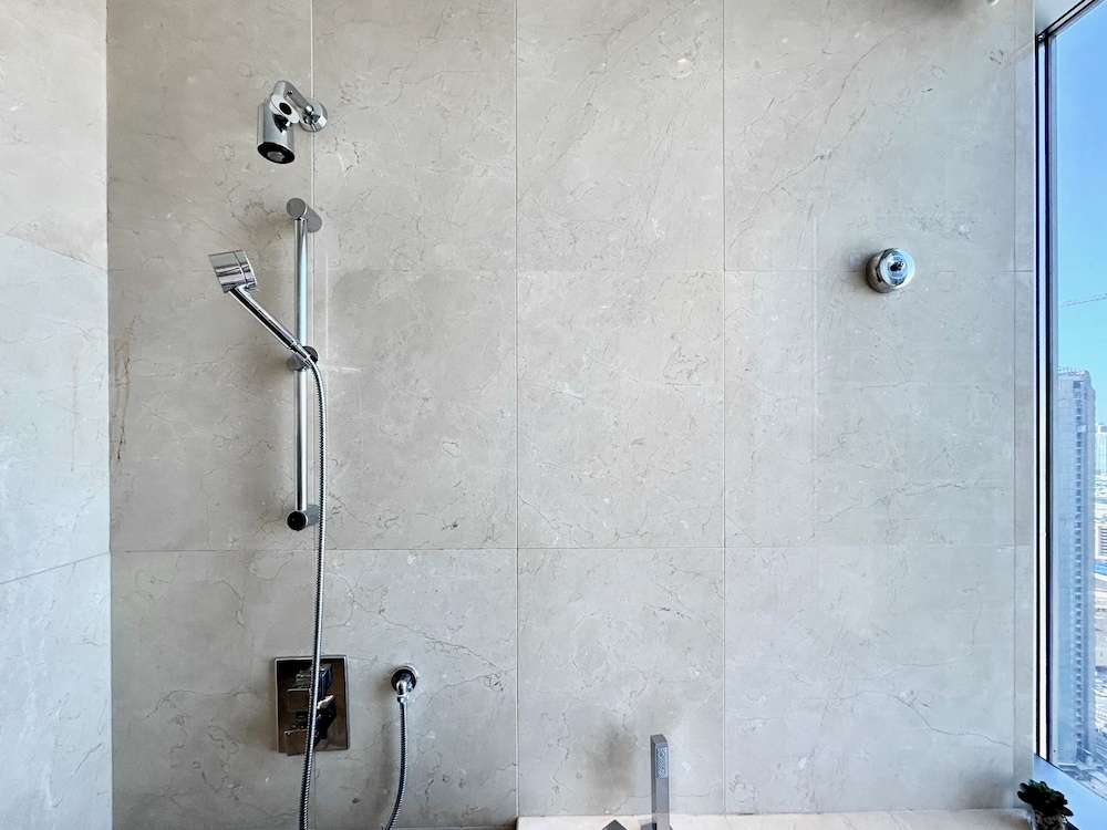 JW Marriott Residence - by Cosmos Living