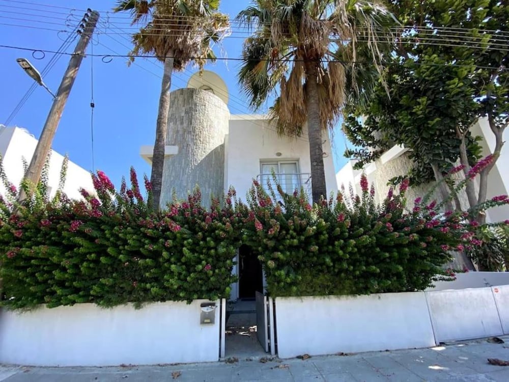 Pearl Villa