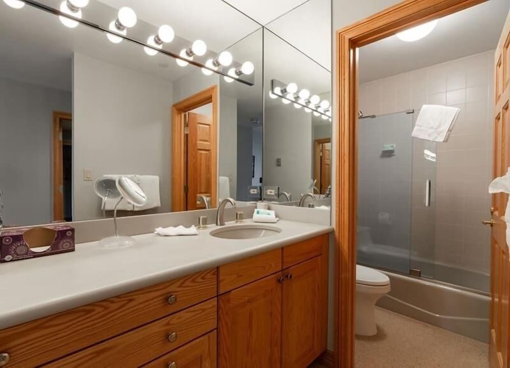 Beaver Creek Resort CO - Townsend Place & Strawberry Park Condos