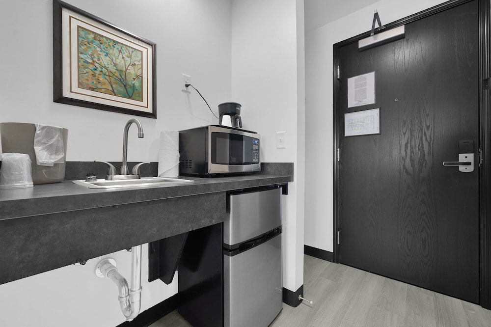 Holmes Suites Inn Columbus Pataskala - I-70 East - Property Image 20