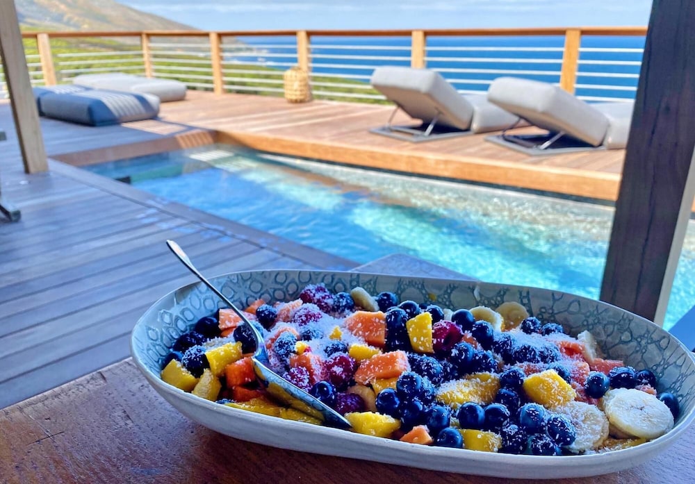 La Baia - Camps Bay in Cape Town view 4
