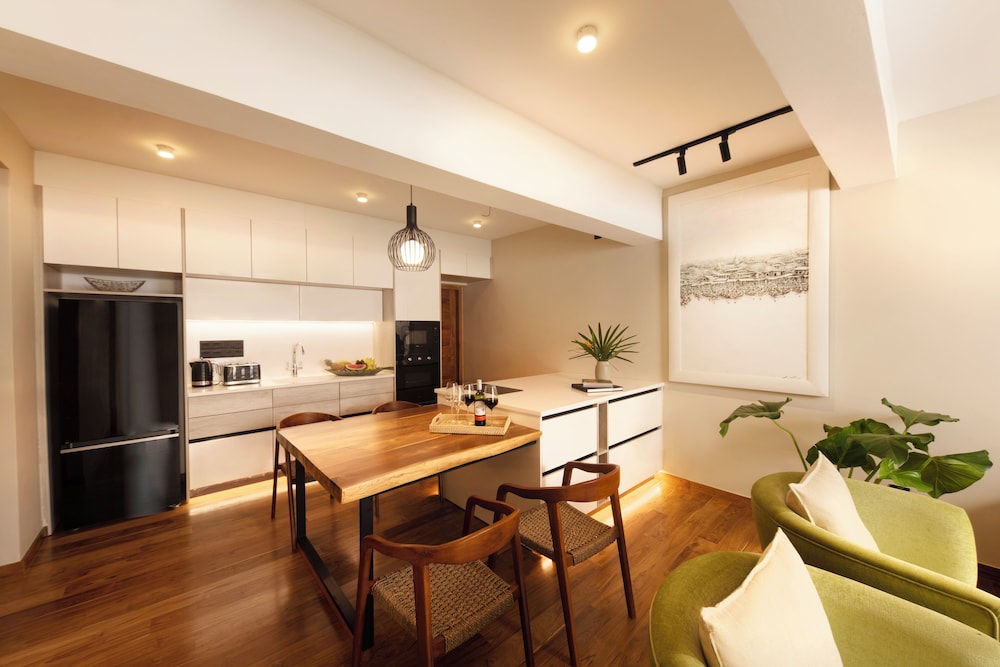 Colombo Villa Collection