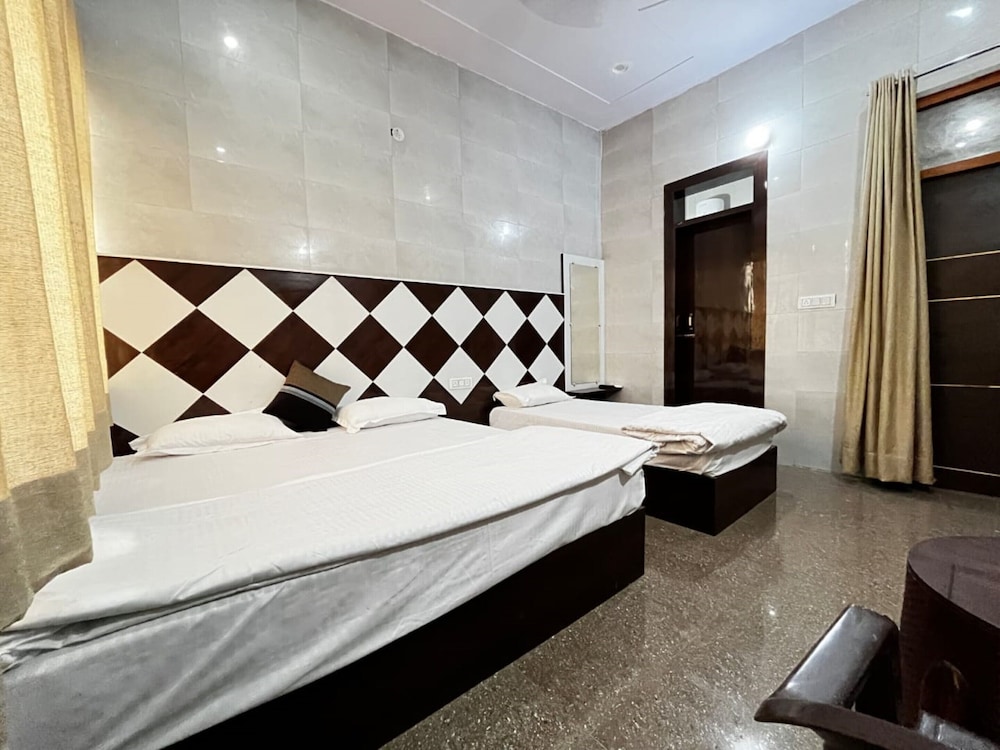 Hotel Bhaktivedanta Seva Dham Vrindavan