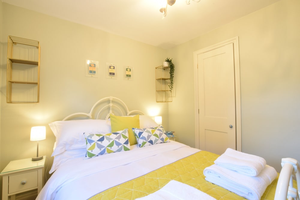 11 Crabbe Street, Aldeburgh