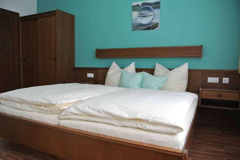 Pension Paradiesgartl