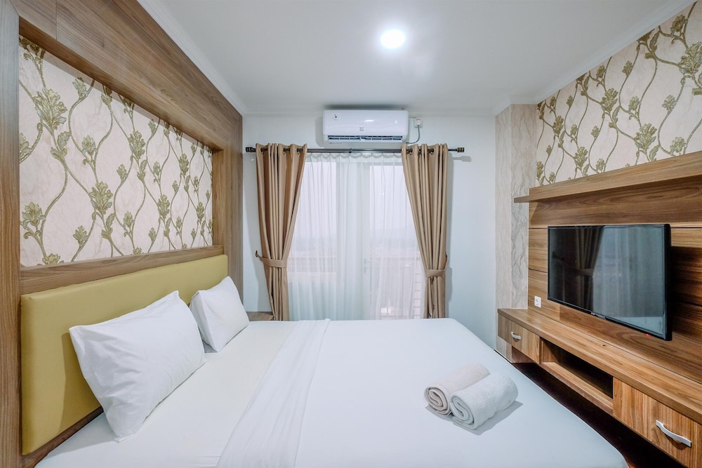 Minimalist and Cozy Studio Sentul Tower Apartment