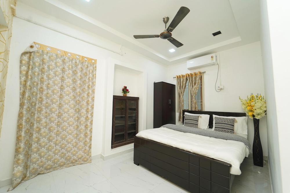 Blue Horizon Apartment 2bhk Nr Marina Beach